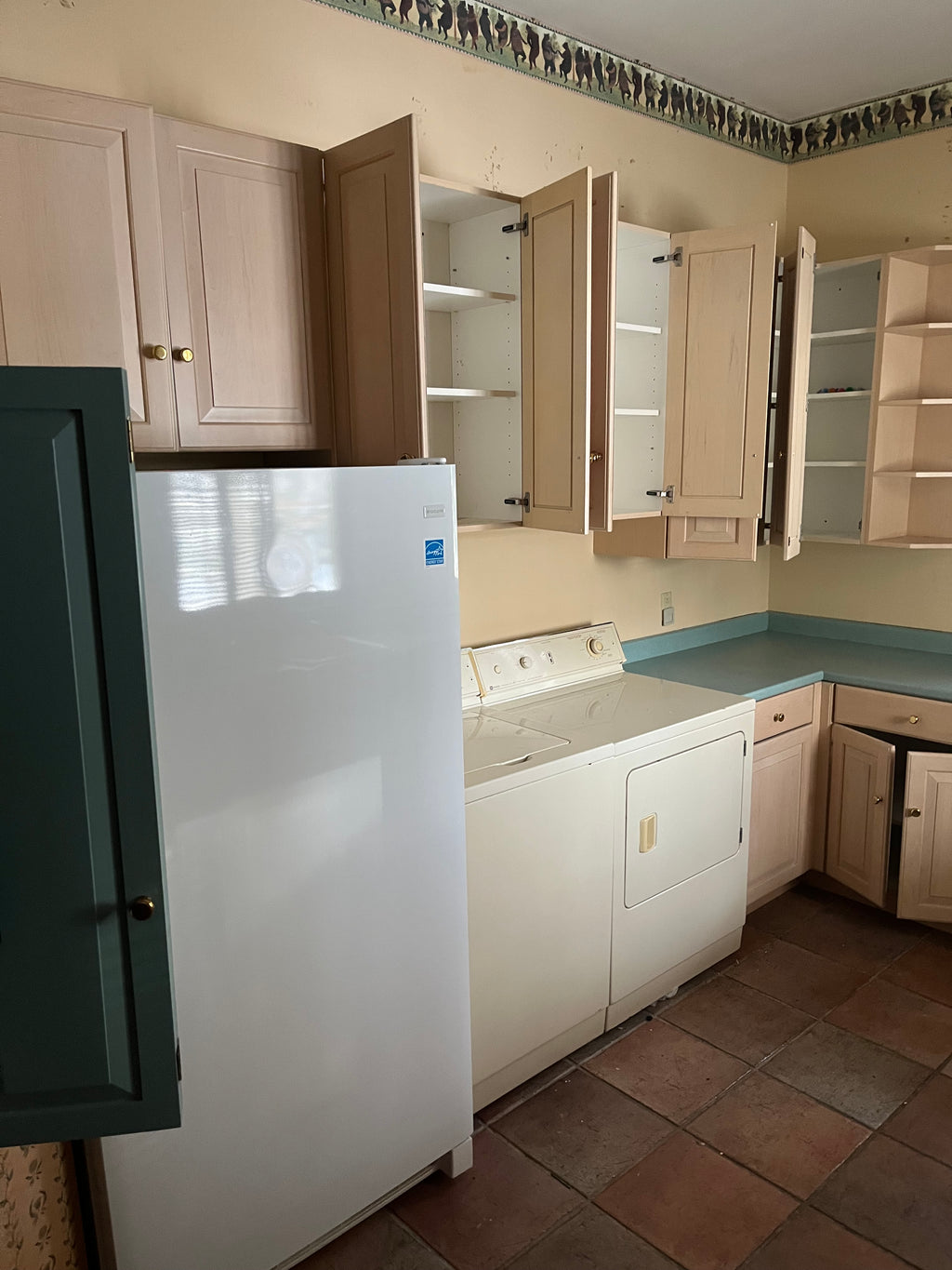 Kitchen Cabinet Set (tall uppers)