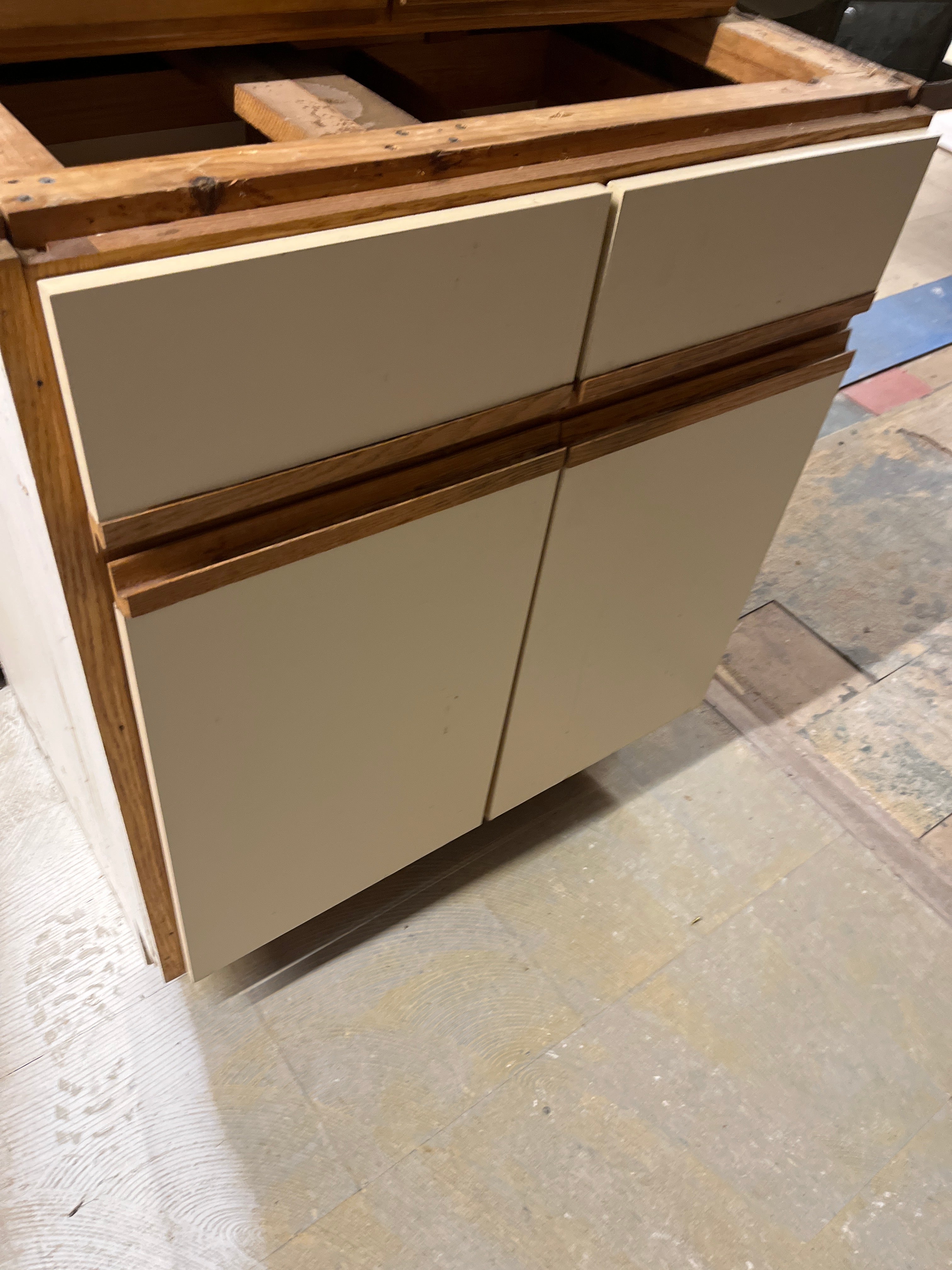 Base cabinet kitchen
