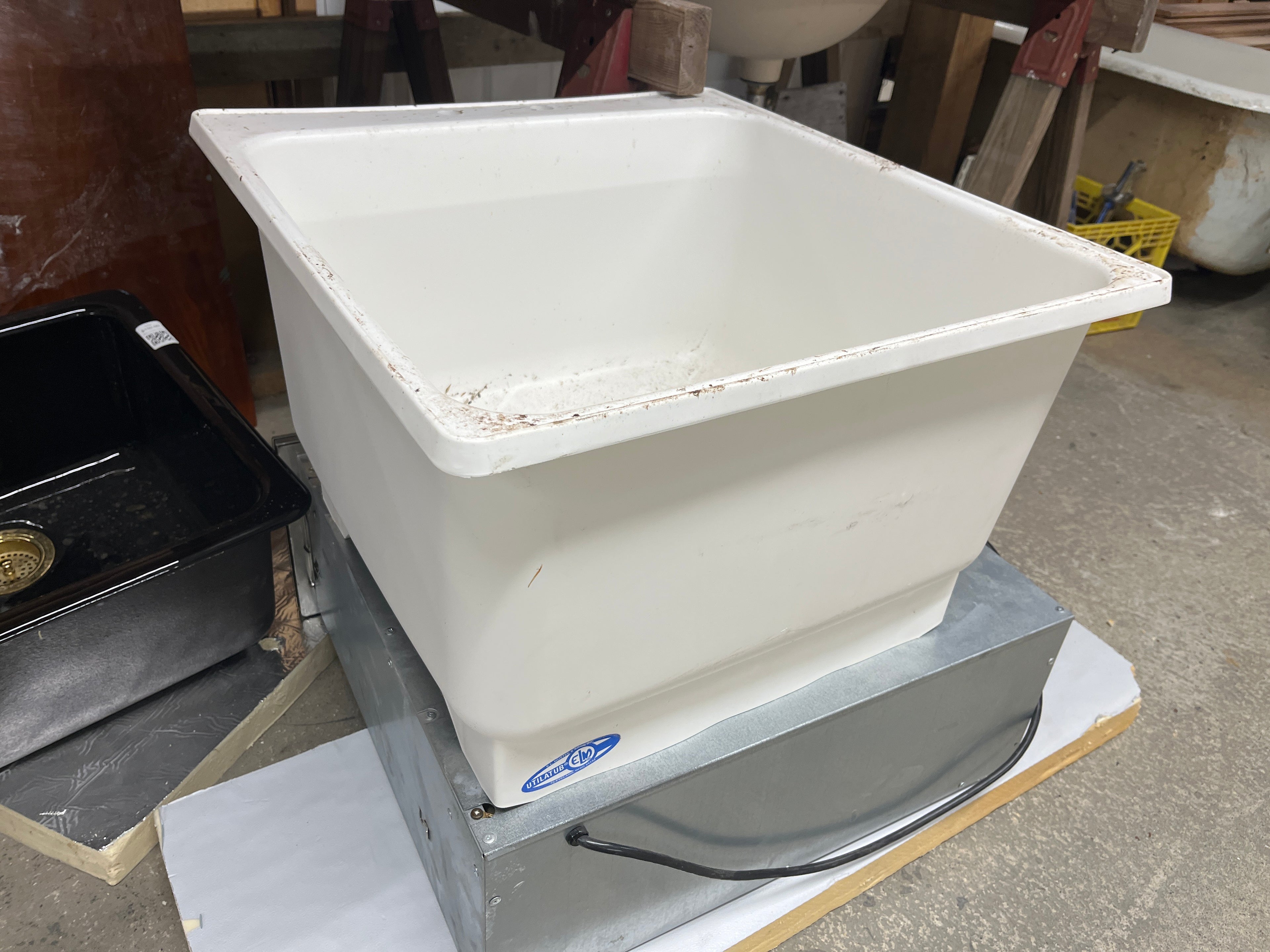 2' Acrylic Utility Sink