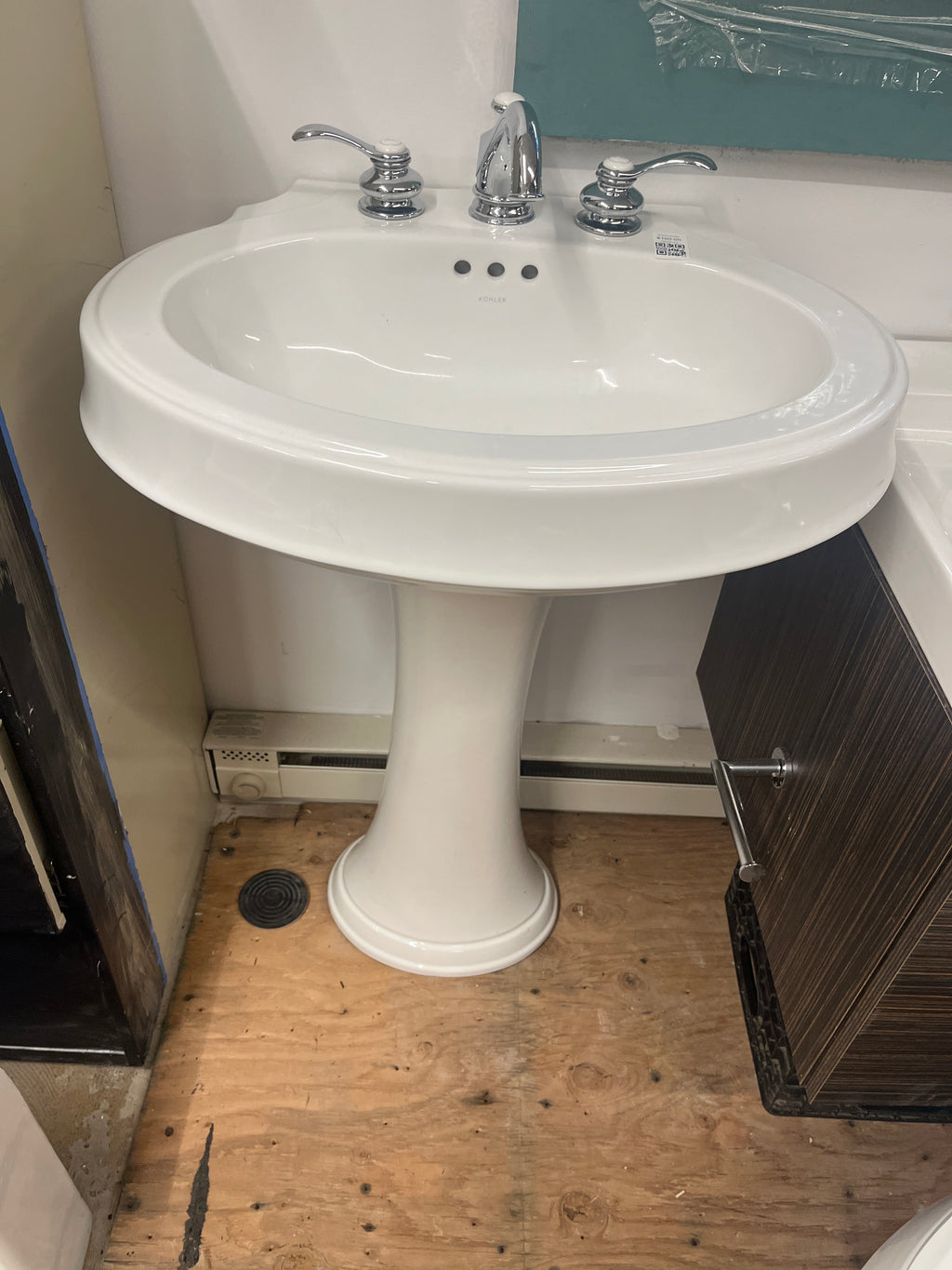 Pedistal Sink