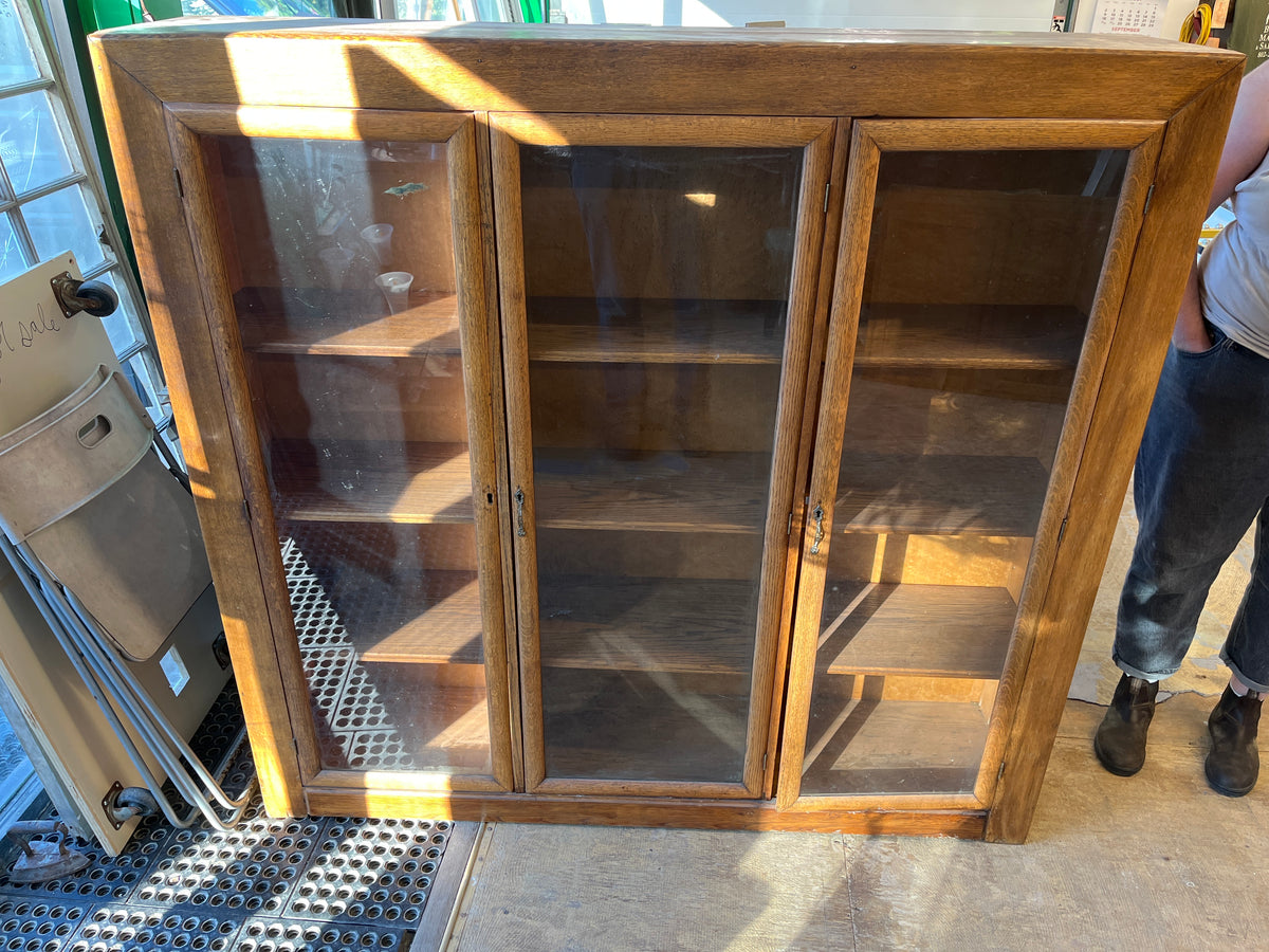 Wavy Glass Cabinet