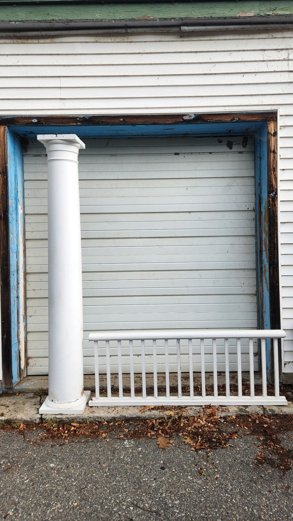 Porch Columns, Wells