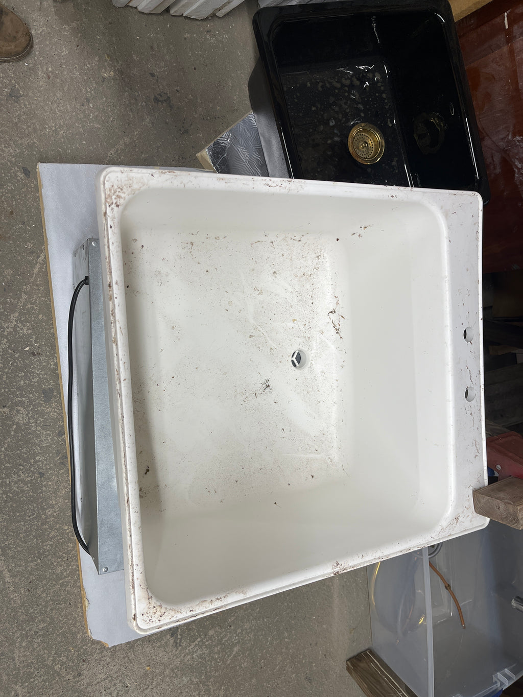 2' Acrylic Utility Sink
