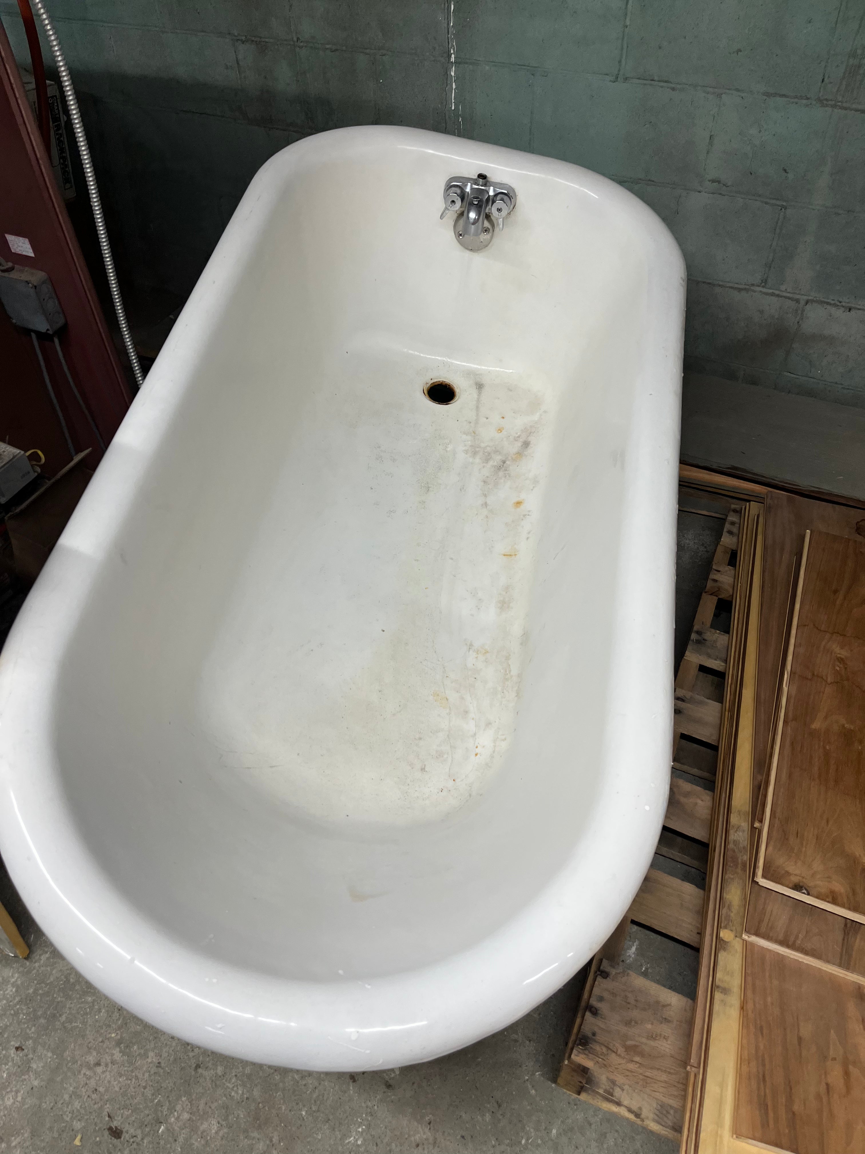 5’ Clawfoot Tub
