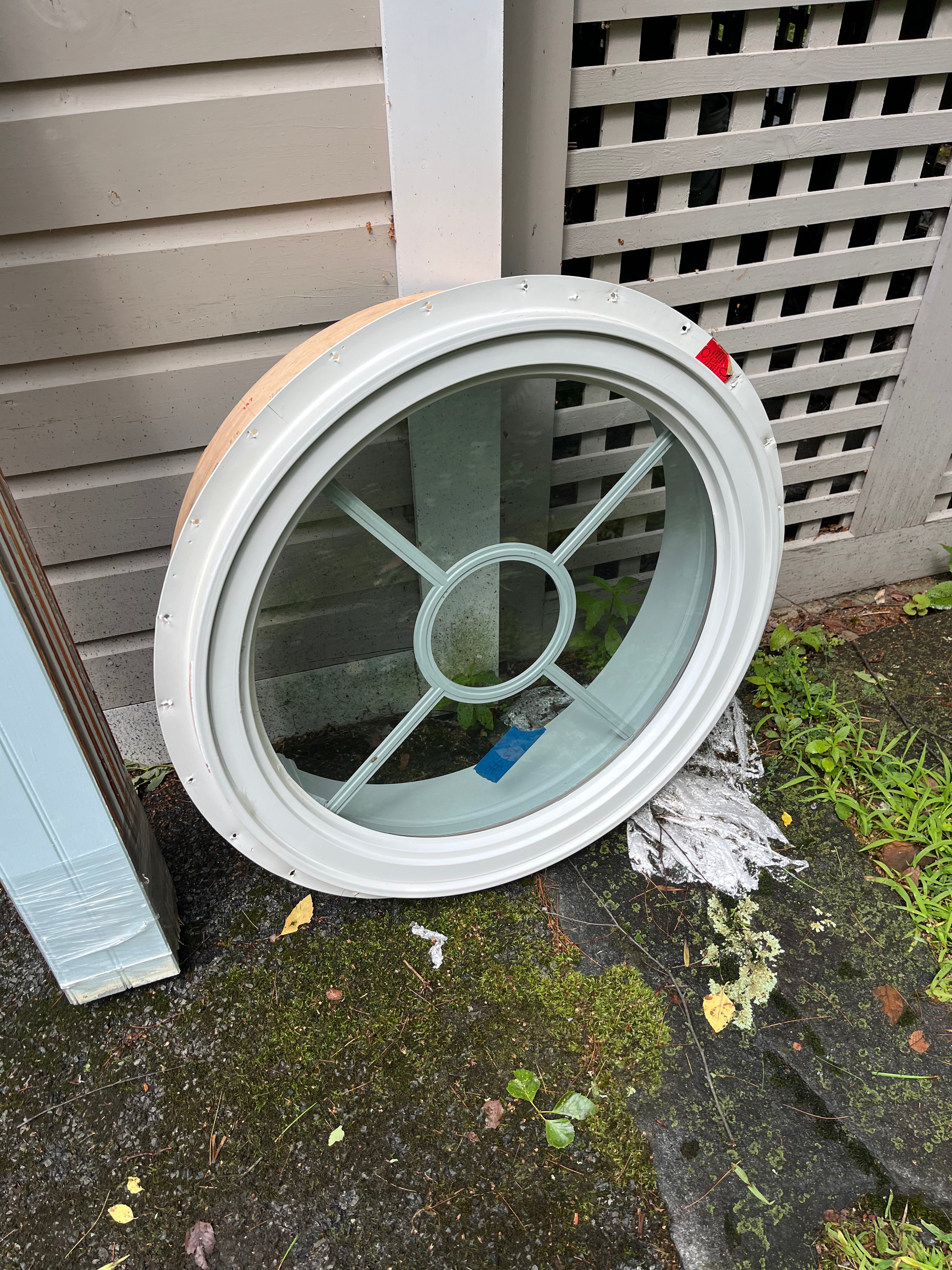 Round Fixed Window