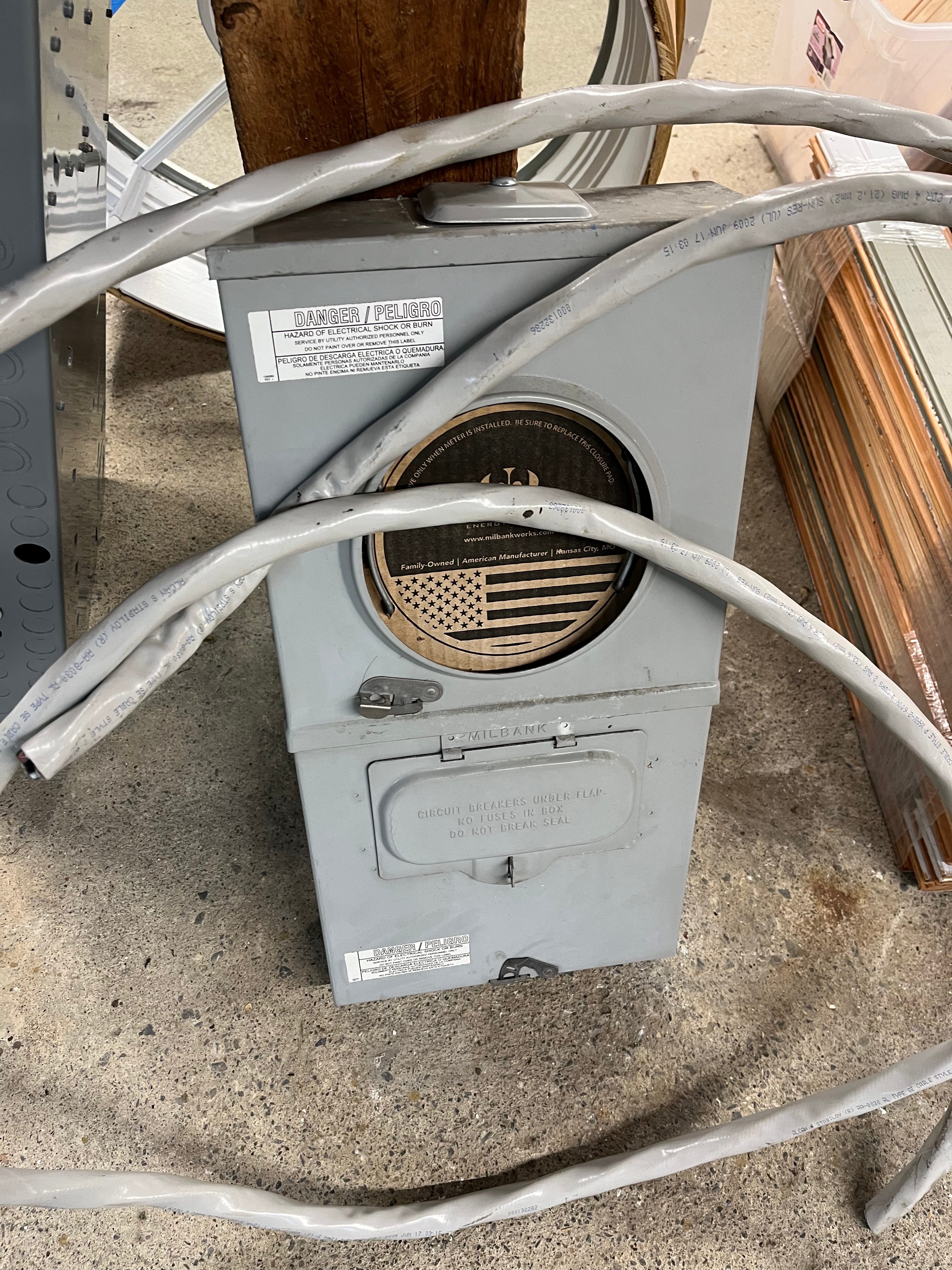 100A Meter Base & Disconnect