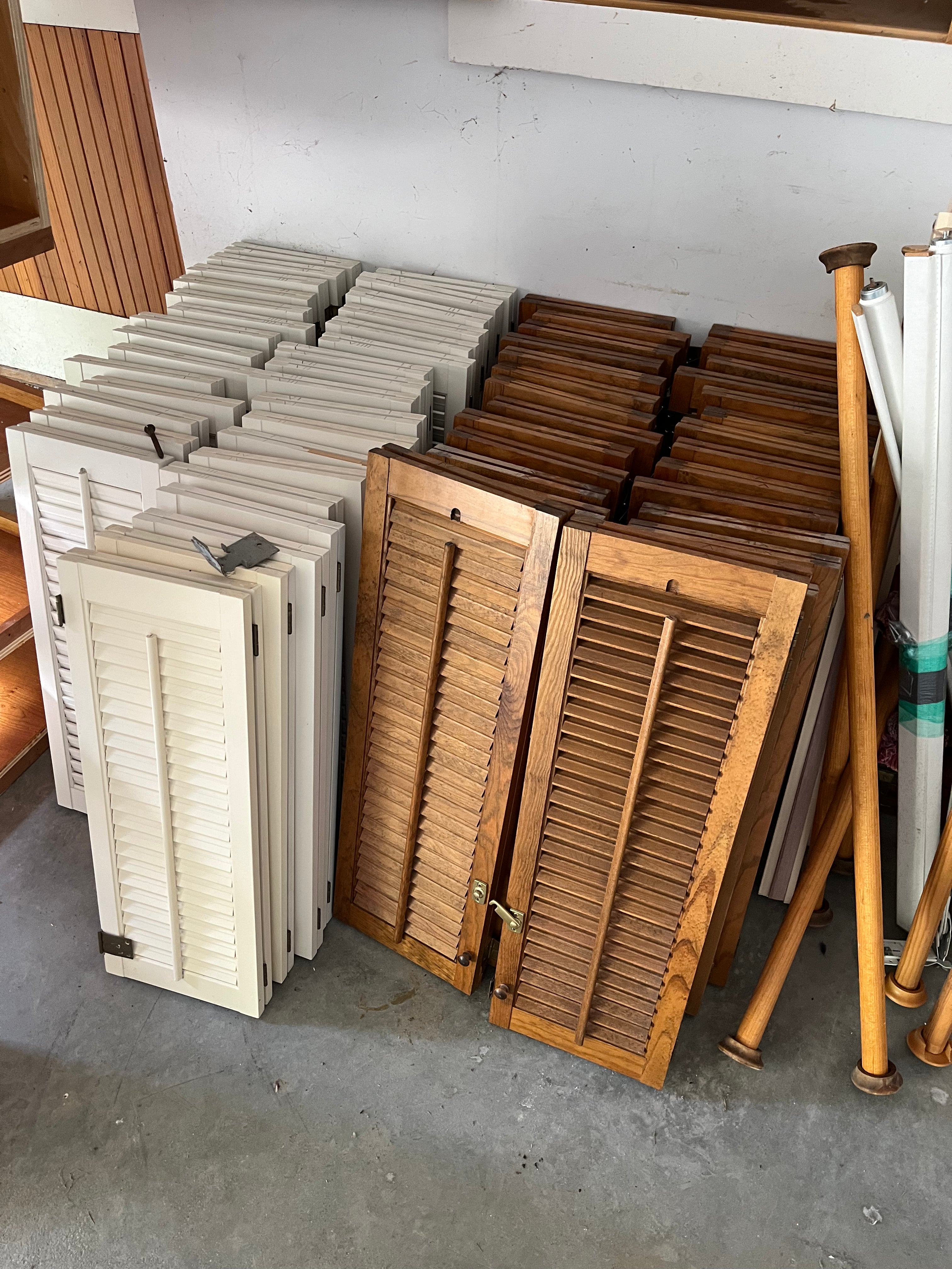 Wood interior window shutters