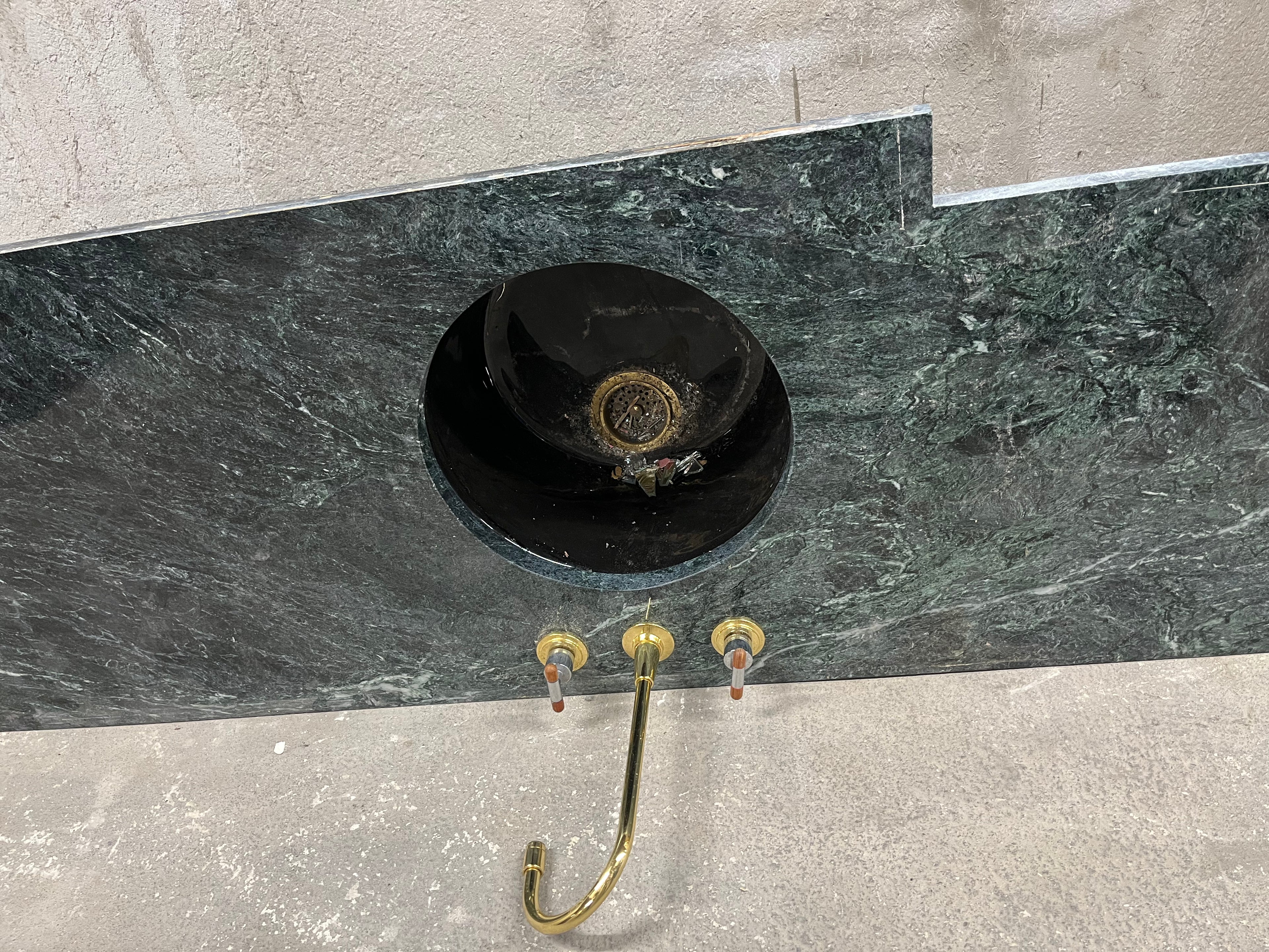 Round Bar Sink + Counter