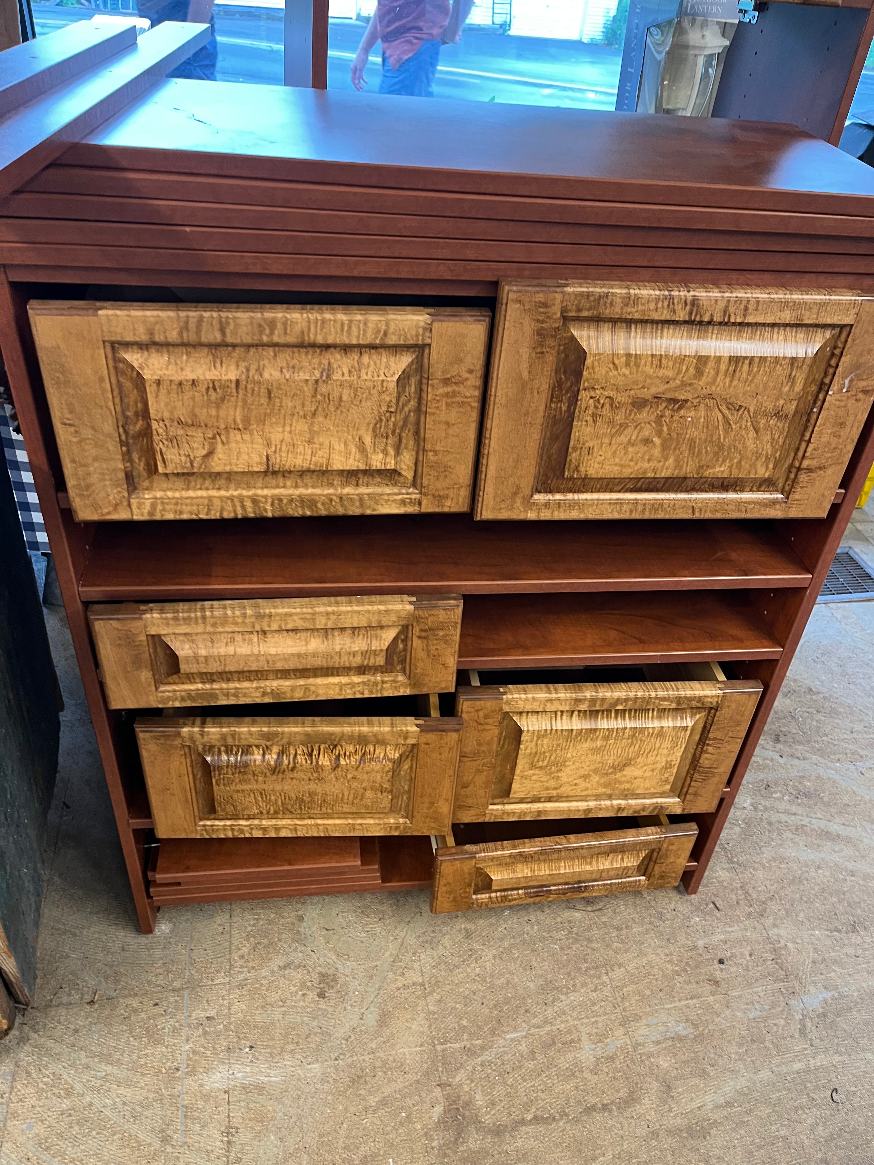 Closet Organizer Wells
