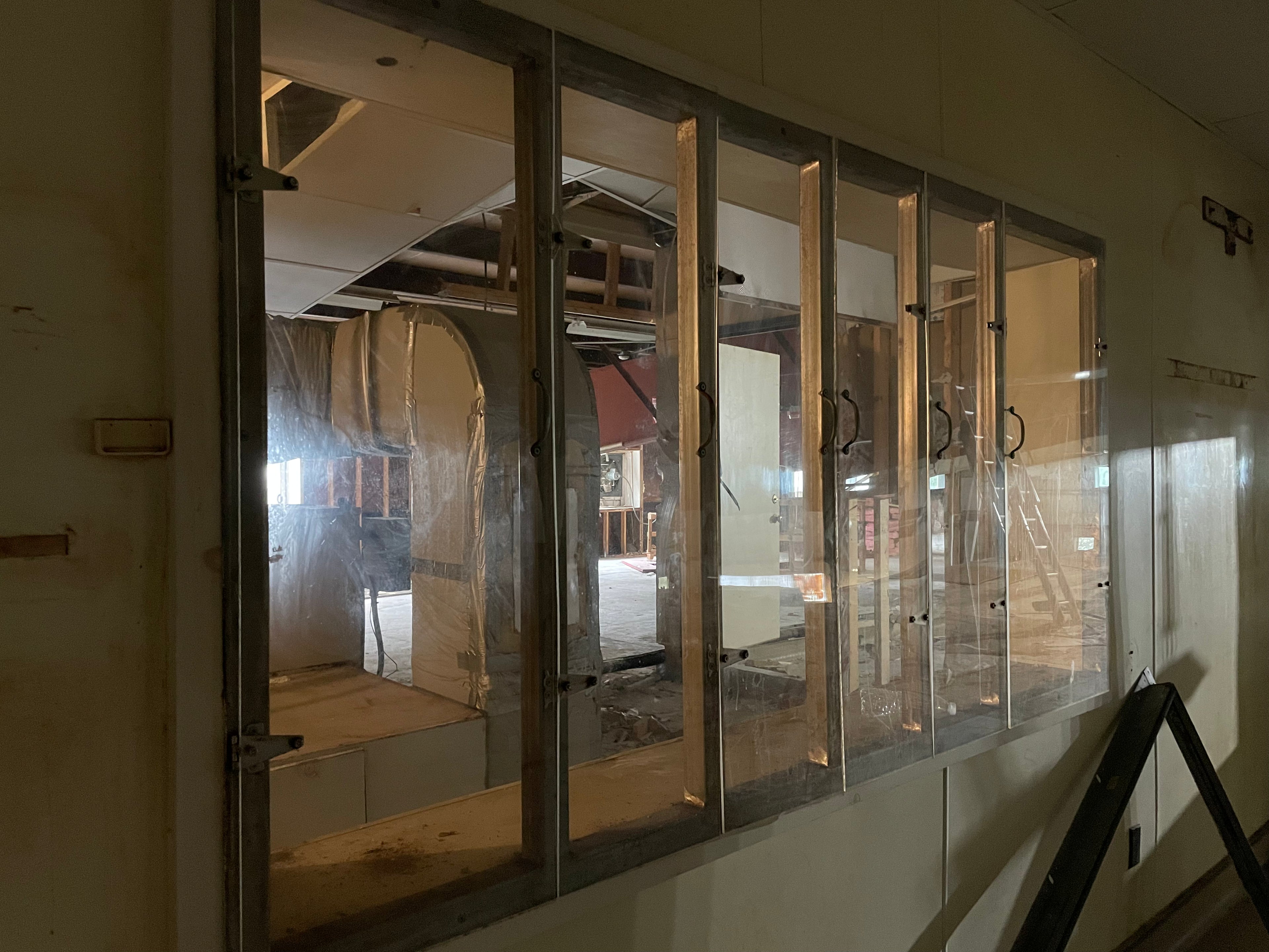 Plexiglass Doors