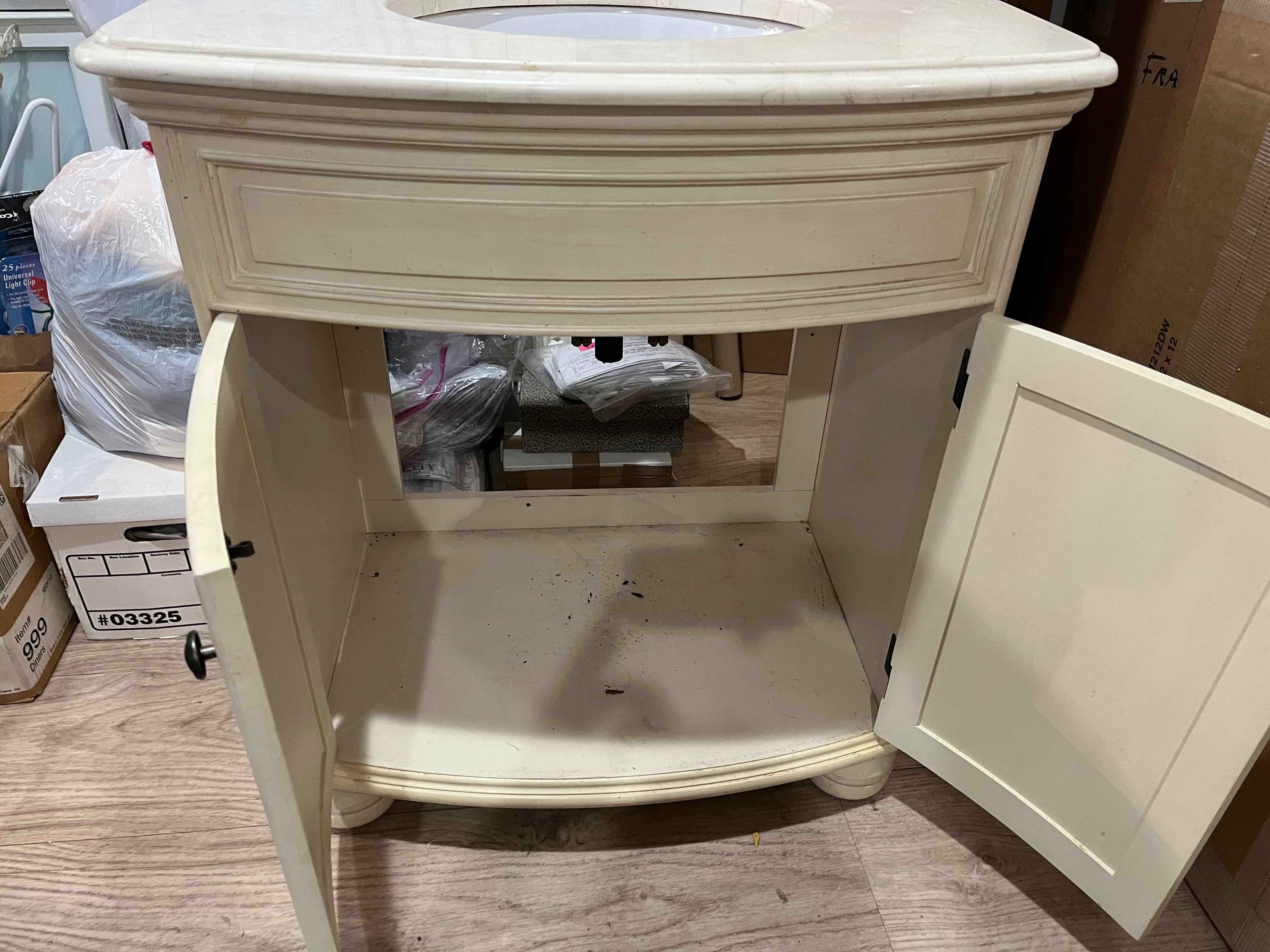 Bathroom vanity