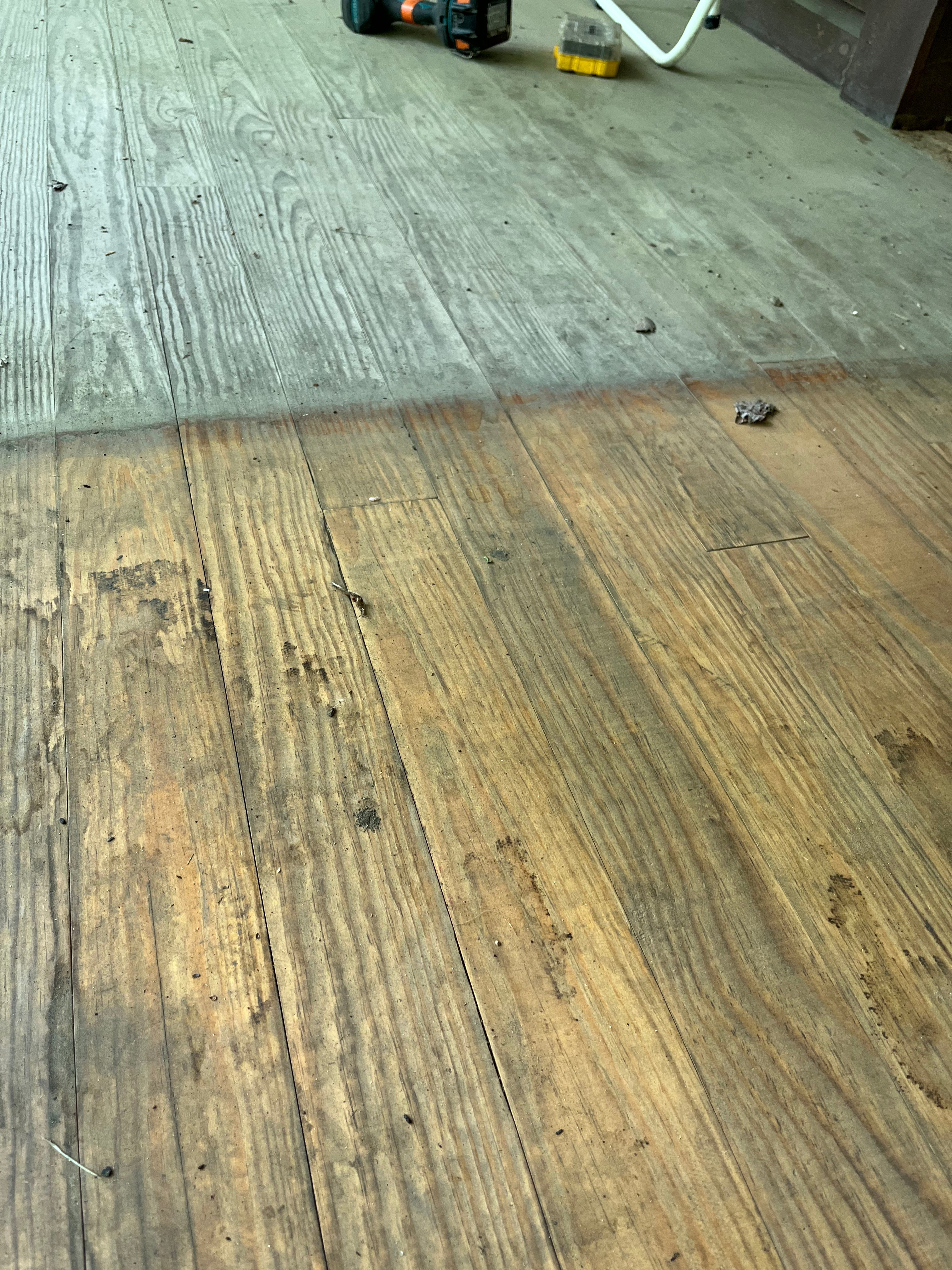 700’ flooring