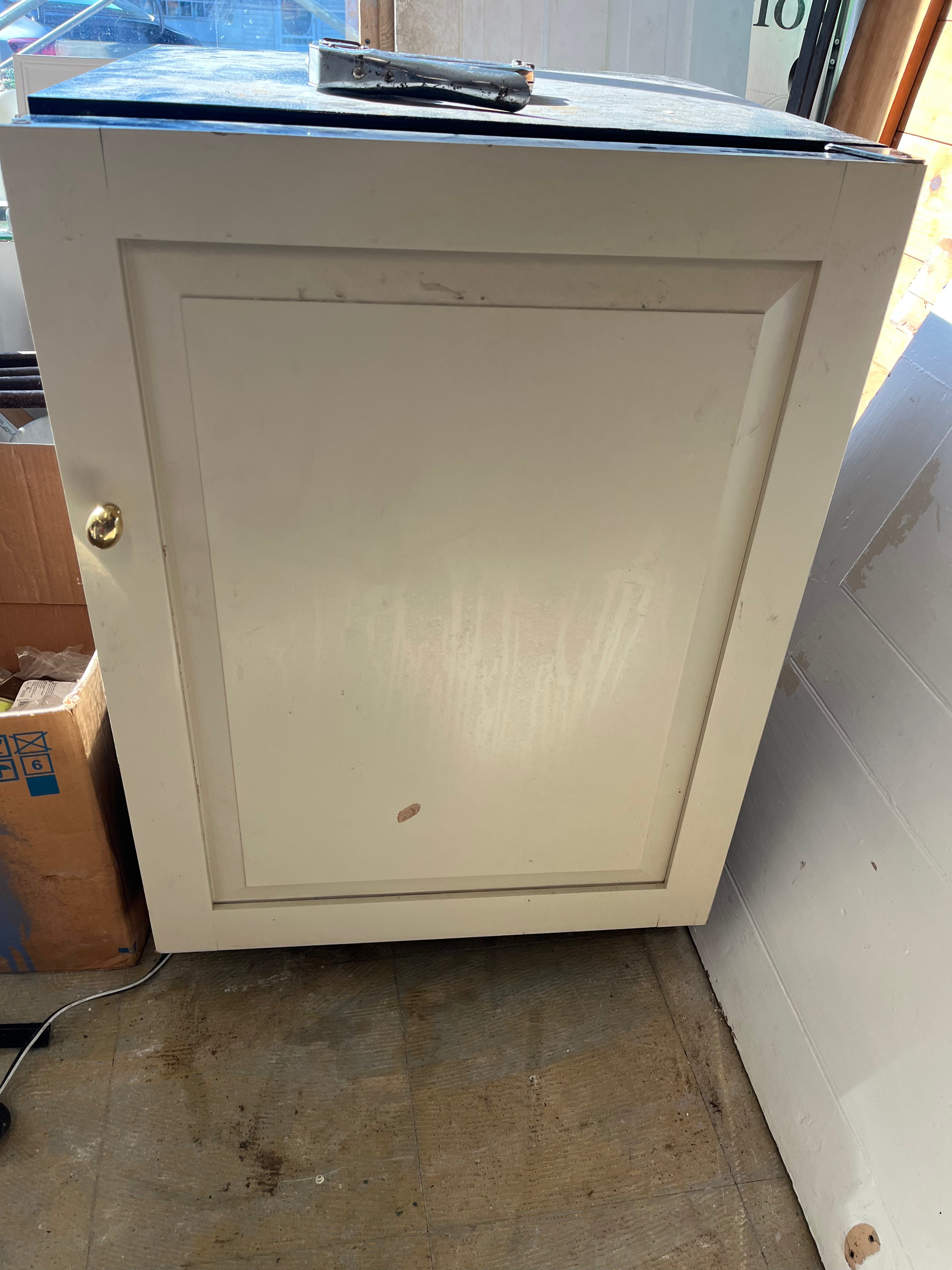 Bar Fridge, Undercounter